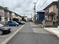 生活動線が便利な立地です。前面道路６ｍの広さ