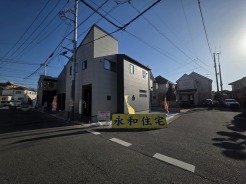 前面道路：1号棟～2号棟側