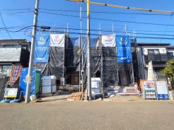 ■制震ダンパー付きで繰り返す地震にも強い、安心の設計
