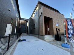 縦長の車も停められそうです。