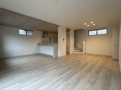 ＬＤＫ広々２３.４帖