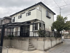 建物南側。陽当りがとっても良い物件です。