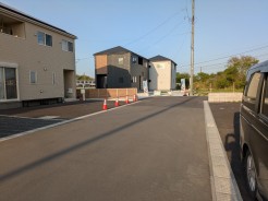 前面道路含む現地写真
前面道路、西側6.01ｍ公道