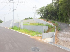 千葉市中央区仁戸名町