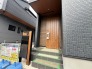 2号棟：玄関ポーチ